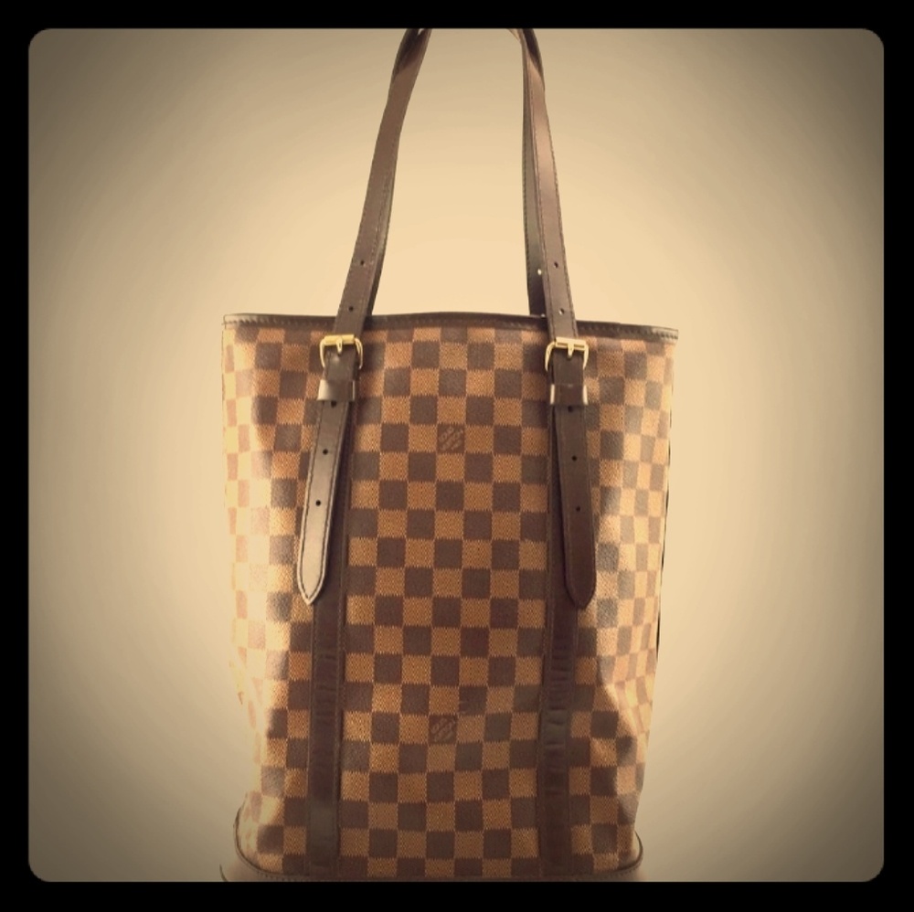 Louis Vuitton shoulder bag